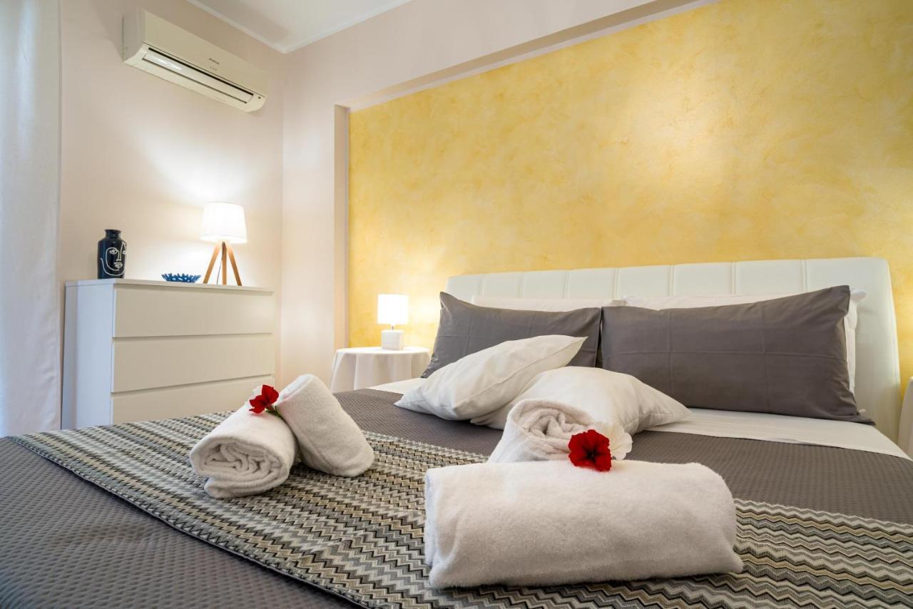 Loft Angolo Sul Mare Letojanni Exterior foto