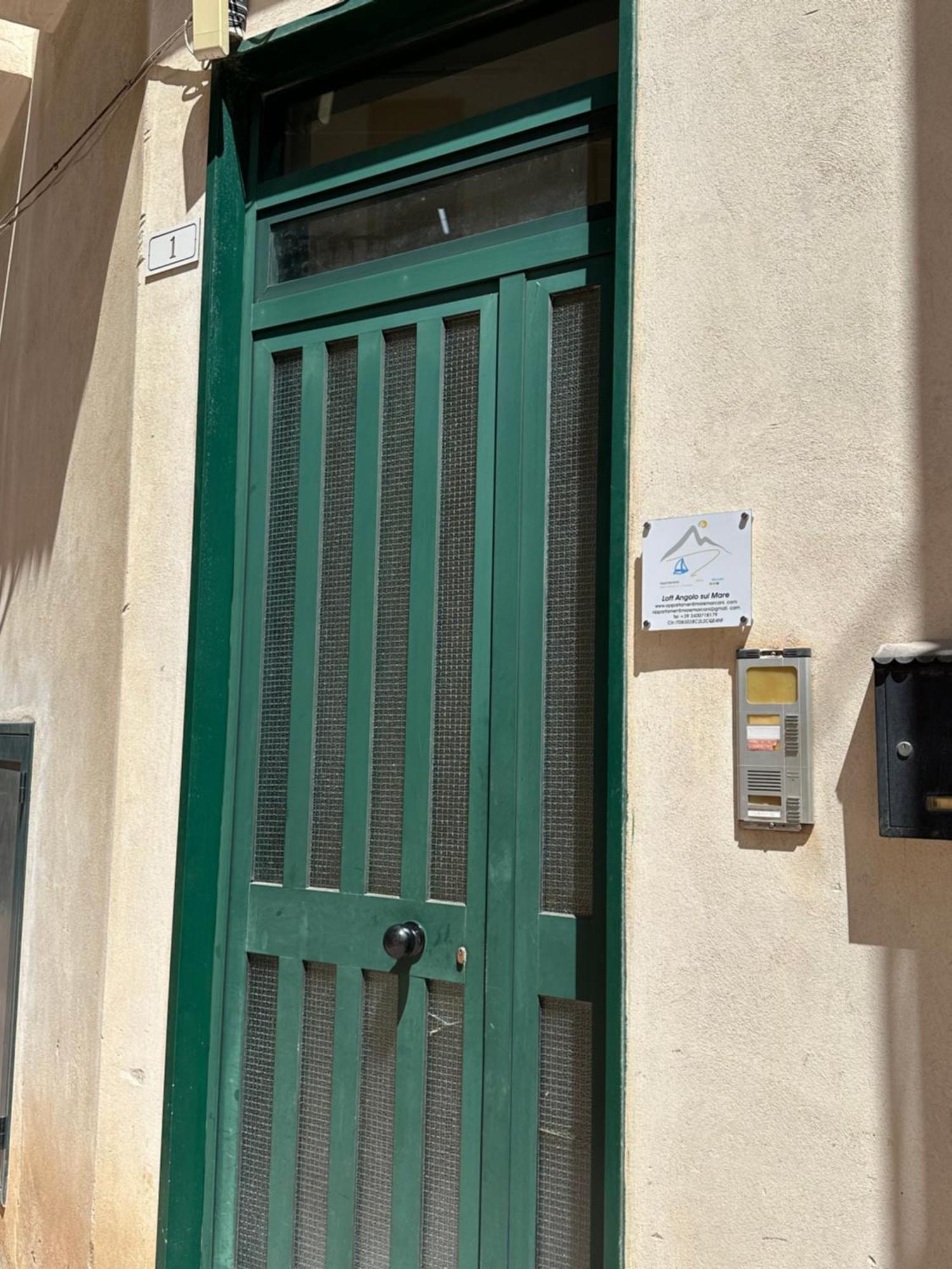 Loft Angolo Sul Mare Letojanni Exterior foto